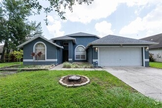 Building Photo - 16505 Lake Heather Dr