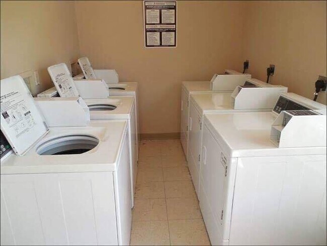 Foto del edificio - 1912 S 15th St