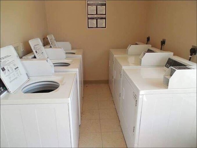 Building Photo - 1912 S 15th St