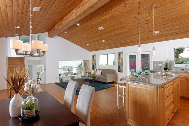 Building Photo - 14219 Mango Dr