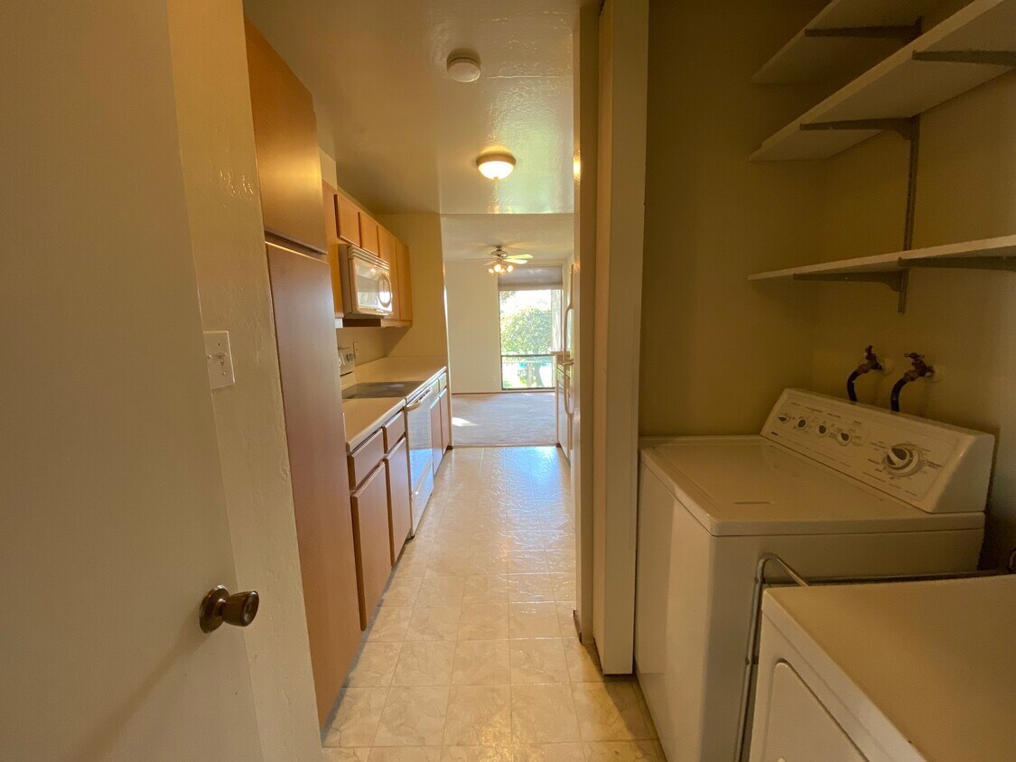 1170 Foster City Blvd, Foster City, CA 94404 Condo for Rent in Foster City, CA