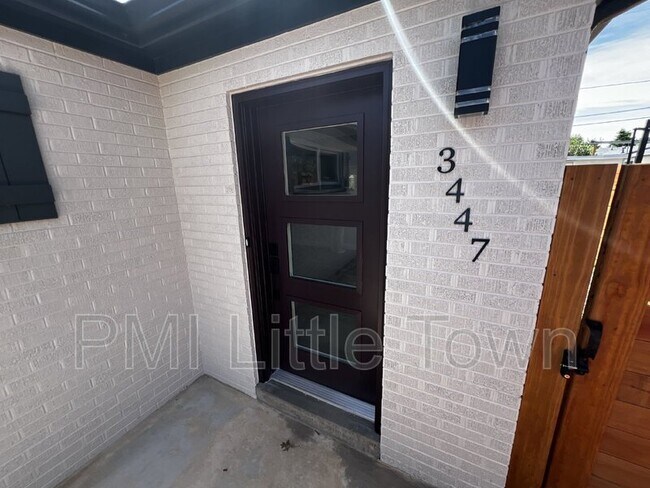 Building Photo - 3447 Garfield St
