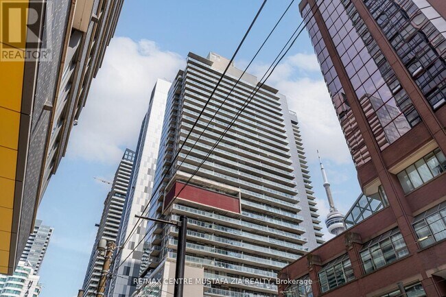 Building Photo - 375 King St W