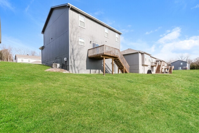Foto del edificio - Fantastic 4bd/2.5ba home! Coming soon!