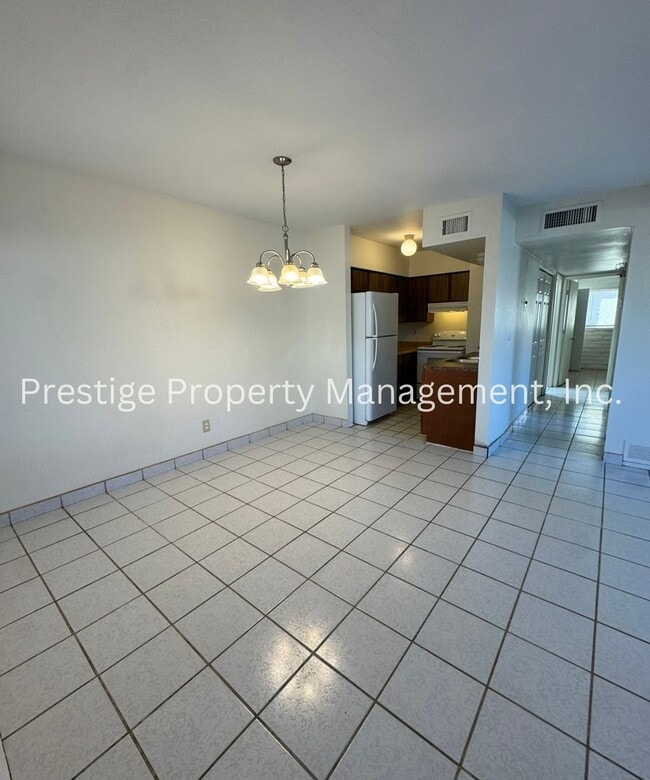 2235 - 2235 Apartment