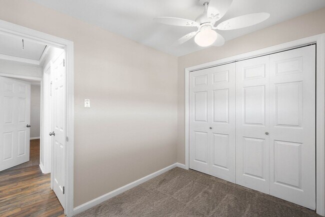 Foto del edificio - Beautiful 2 bedroom home in Port Vue available August 15!