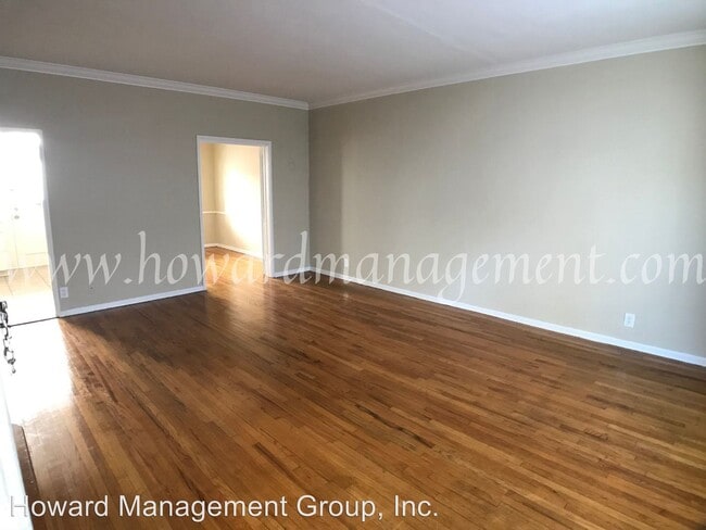 Building Photo - 215 S Gale Dr