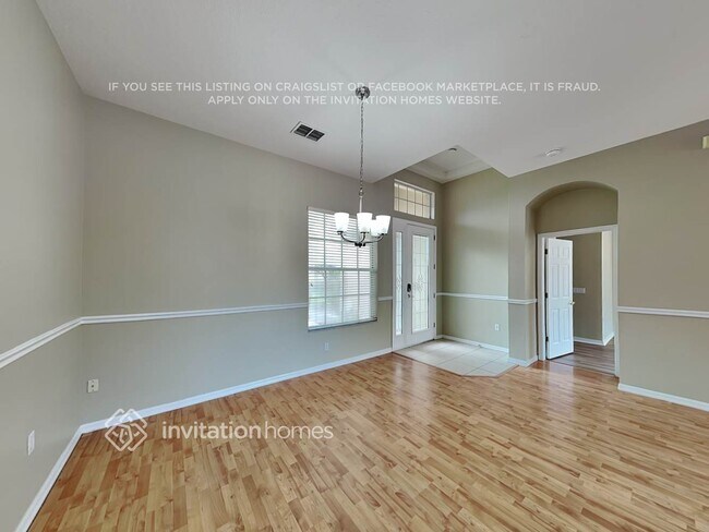 Foto del edificio - 3204 Hanging Vine Ct