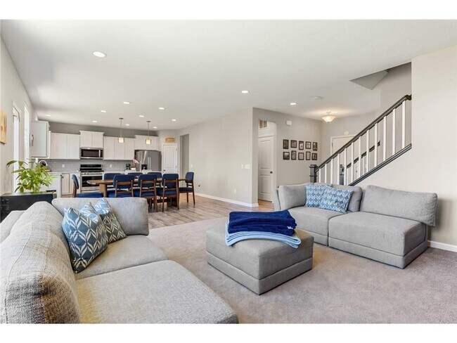 Building Photo - 5010 Sandpebble Ln
