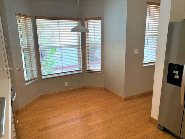 Foto del edificio - 1130 Buttonwood Ln