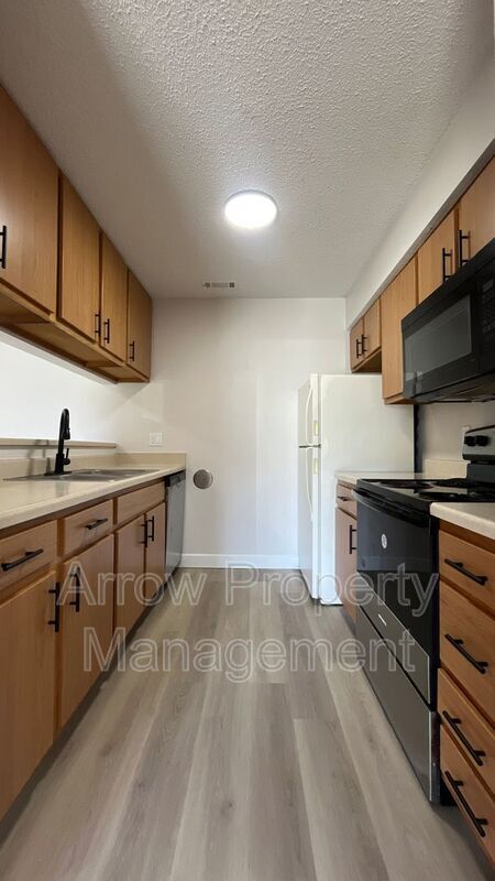 Foto del edificio - 2340 N 44th St