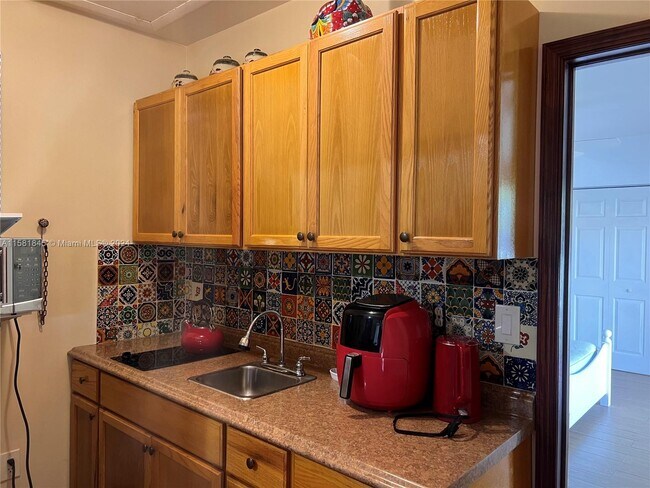 Foto del edificio - 7170 SW 17th Terrace