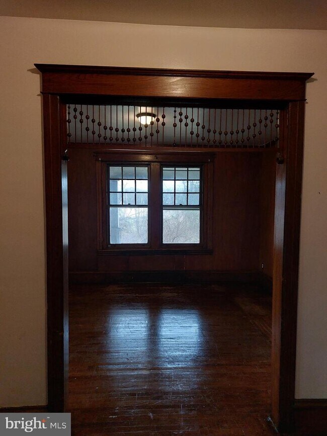 Building Photo - 503 Brower Ave