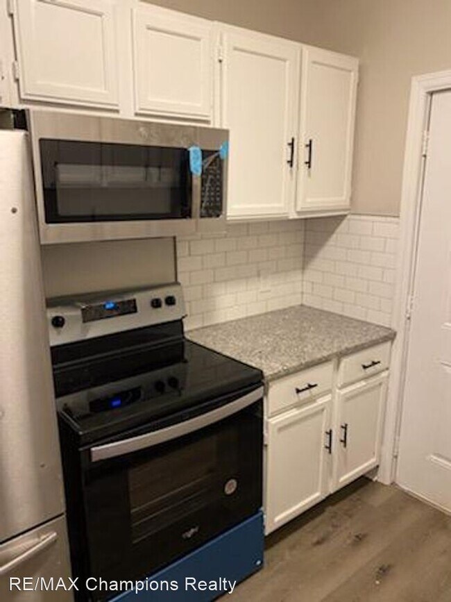 Building Photo - 2 br, 1 bath House - 2427 Schaul St