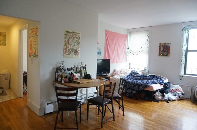 Foto del edificio - 529 Beacon St