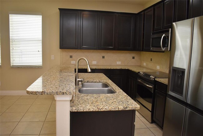 Foto del edificio - 5060 Creekside Park Ave