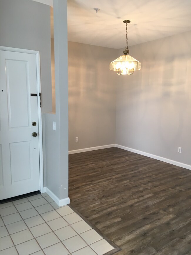 Building Photo - 4571 Warner Ave
