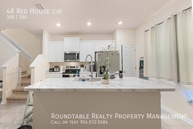 Foto del edificio - 48 Red House Cir