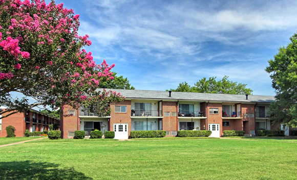 Country Club Apartments - Apartments in Hampton, VA | Apartments.com