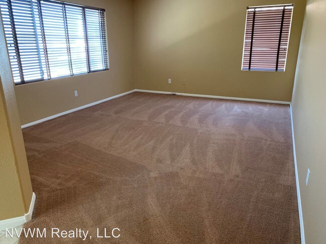 Building Photo - 3 br, 2.5 bath House - 3933 Gold Point St