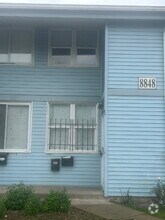 Building Photo - 8848 N 95th St