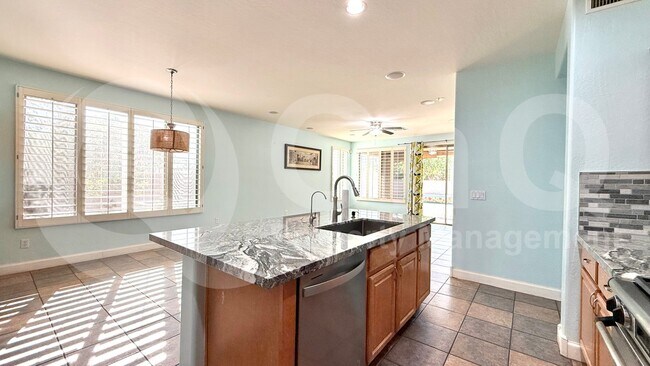 Foto del edificio - 3930 S Emerson St