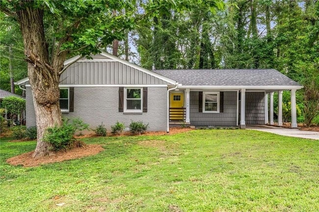 Photo - 1774 Laurelwood Dr SW House