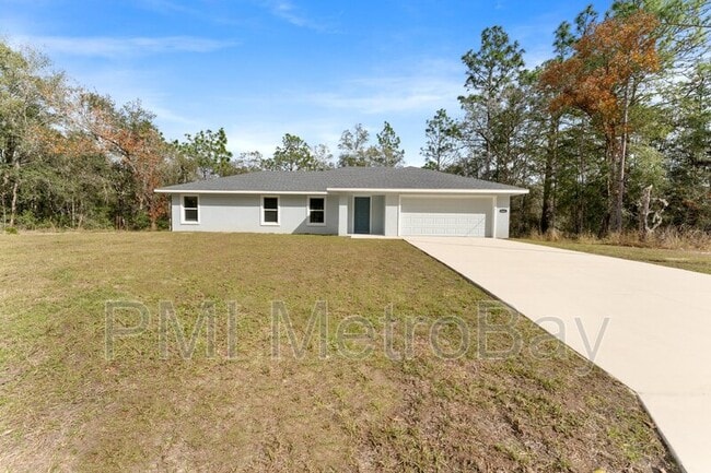 Building Photo - 9461 N Sandree Dr