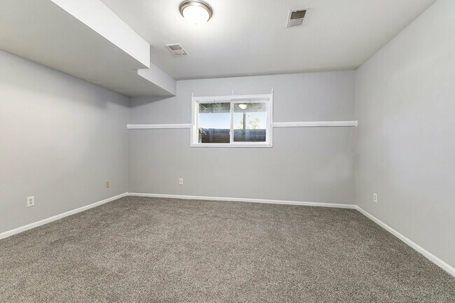 Foto del edificio - 902 Cedar Run Ct NW