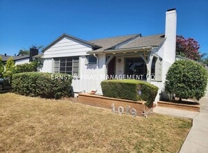 Building Photo - 1079 E Terrace Dr