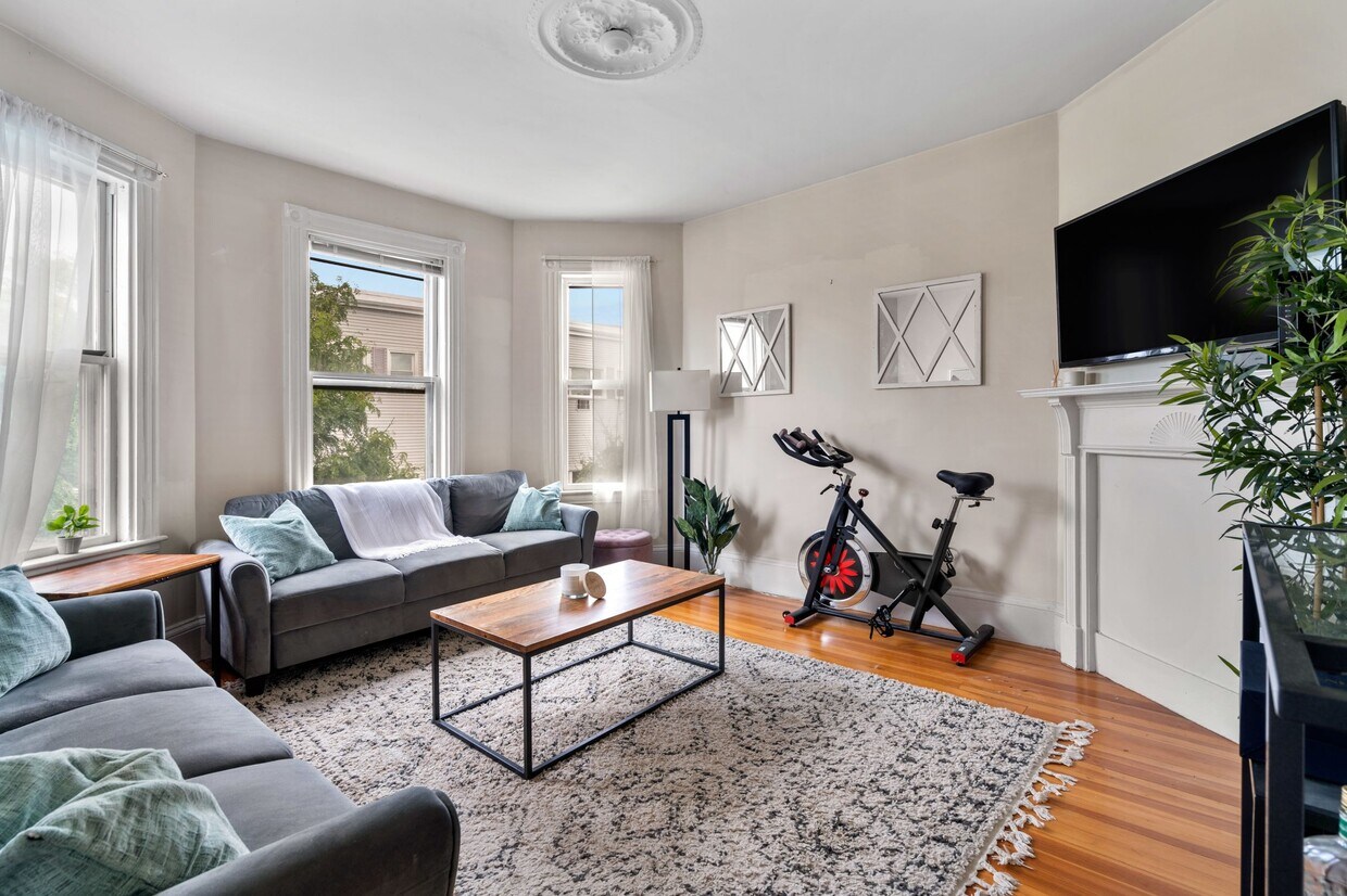 Foto principal - 161 N St