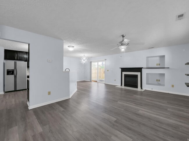 Building Photo - 2662 Northwold Rd