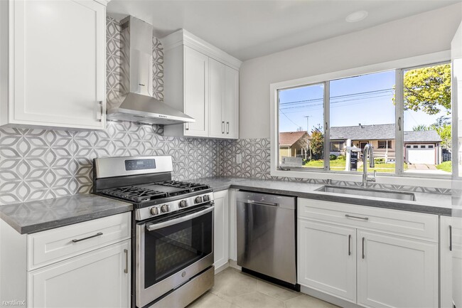 Building Photo - 2 br, 1 bath House - 770 Ventura Street