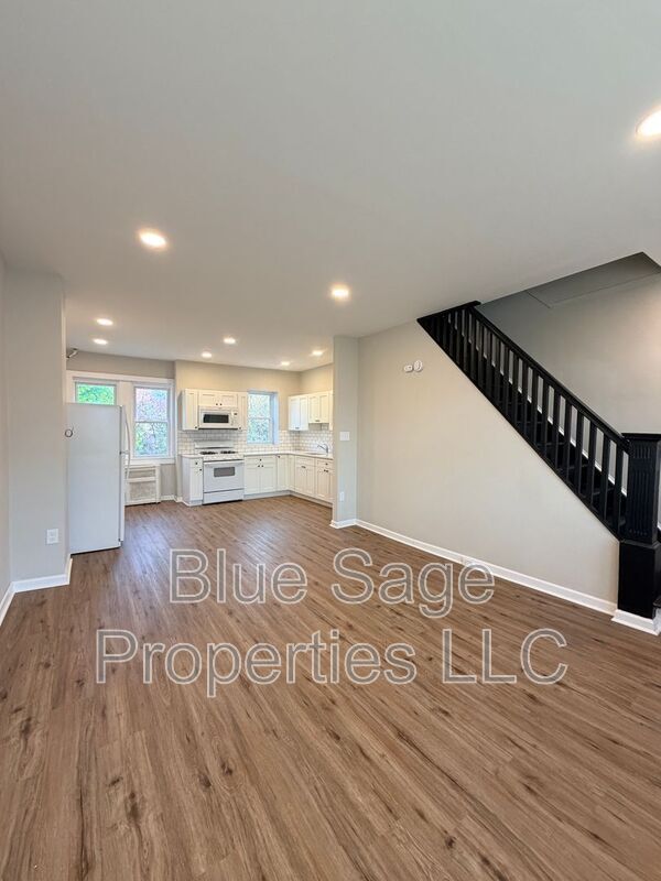 Foto del edificio - 413 E Baltimore Ave