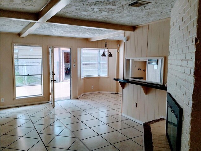 Building Photo - 9227 Claridge Dr