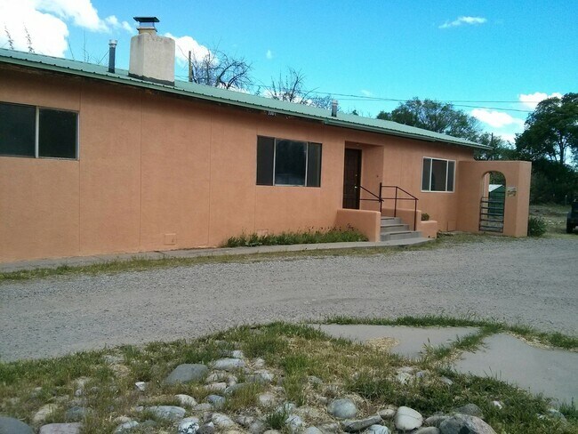 Foto del edificio - 1004 NM-76