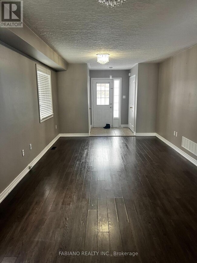 Photo du bâtiment - 9 Admiral Crescent