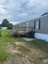 Building Photo - 726 Braswell Rd