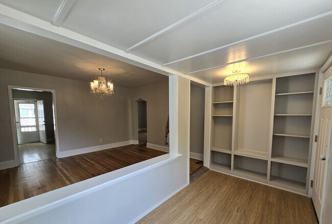 Building Photo - 217 Brainerd Ave