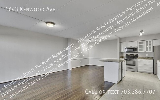 Photo - 1643 Kenwood Ave House
