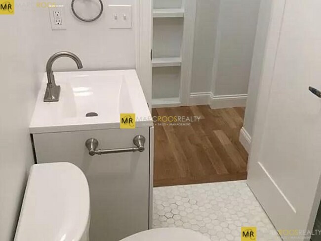 Foto del edificio - 493 Beacon St