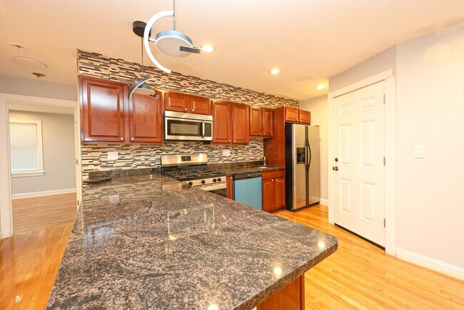 Building Photo - 35 Gleason St