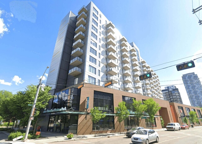Building Photo - The Oliver