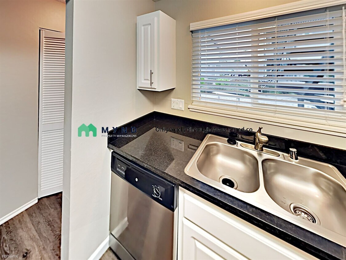 Foto principal - 6500 Country Club Dr