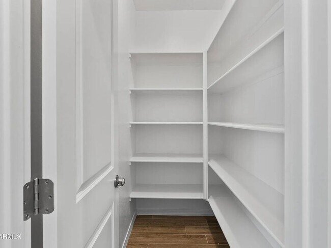 Foto del edificio - 15636 N 29th St