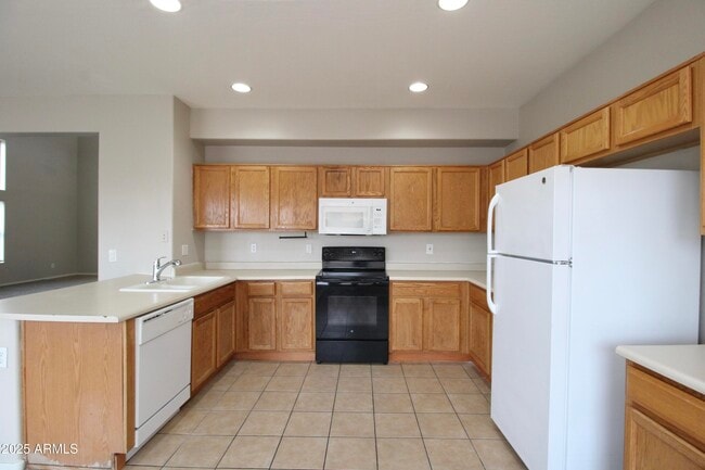 Building Photo - 2177 S 88th Ave