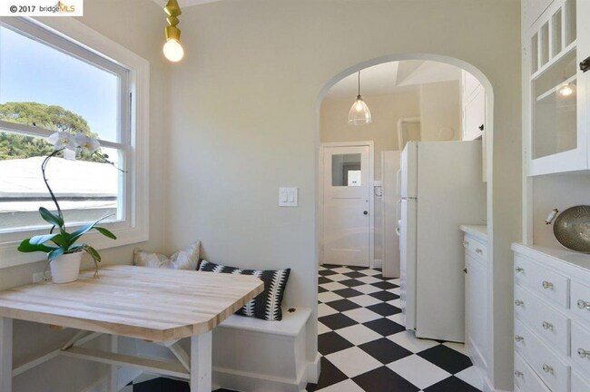 Foto del edificio - 4121 Greenwood Ave