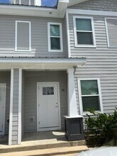 Building Photo - 318 N Sand Palm Rd
