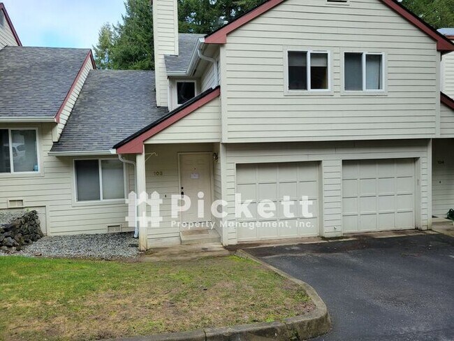 Building Photo - 3 Bedroom Silverdale Townhouse Near Island...