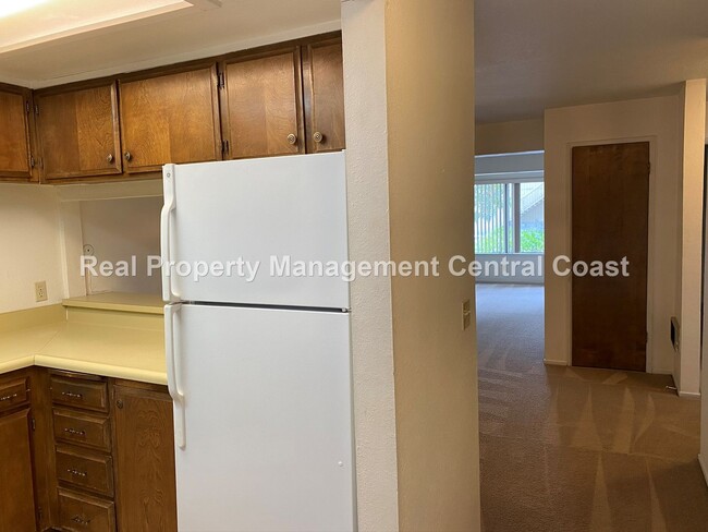 Foto del edificio - AVAILABLE JULY - Nice Downtown SLO Condo  ...